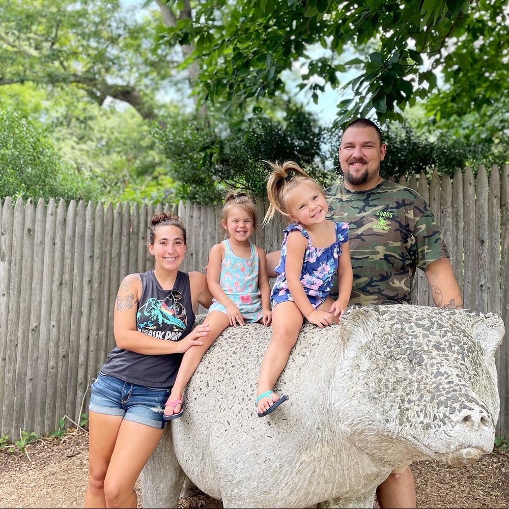 Meet your Posher, Becca 🤗